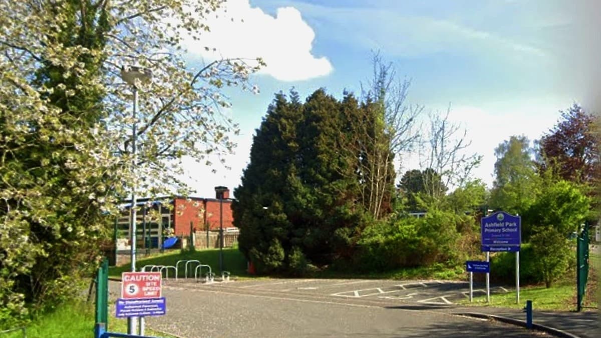 Ashfield school gets thumbs up for a safer campus theforestreview.co.uk